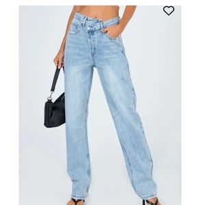 *Reserve*Princess polly asymmetric straight leg jean light wish denim